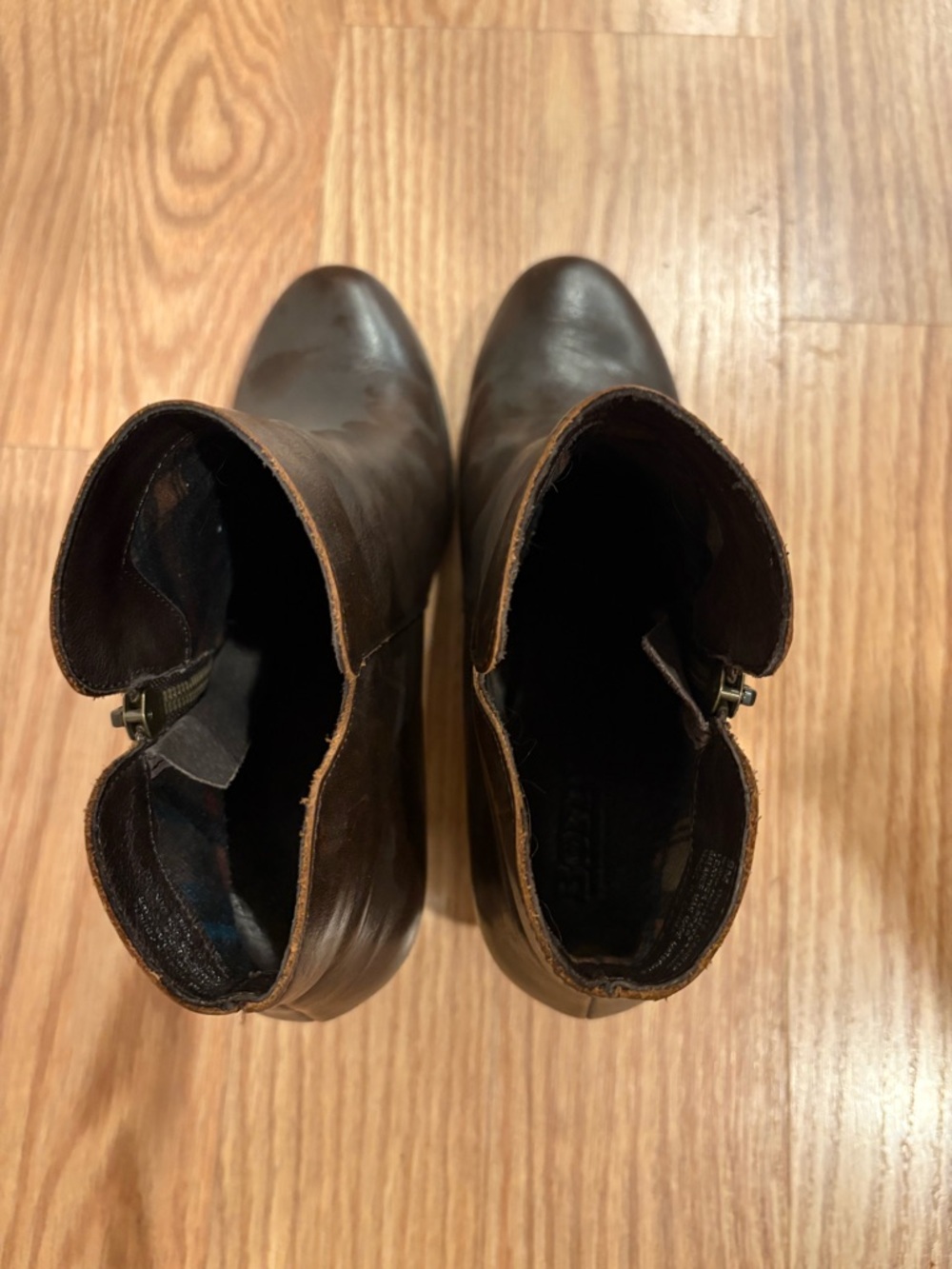 Born Brown Genuine Leather Ankle Booties with Zipper Fall Neutral 2.5” heel - Picture 8 of 8